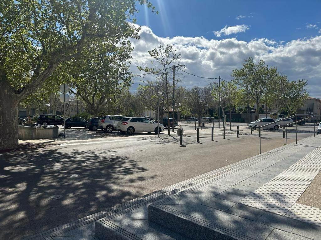 L'Hypercentre - Clim - Terrasse - Wifi Διαμέρισμα Miramas Εξωτερικό φωτογραφία